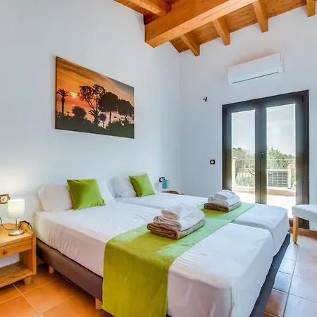 Kiana Villa Sencelles